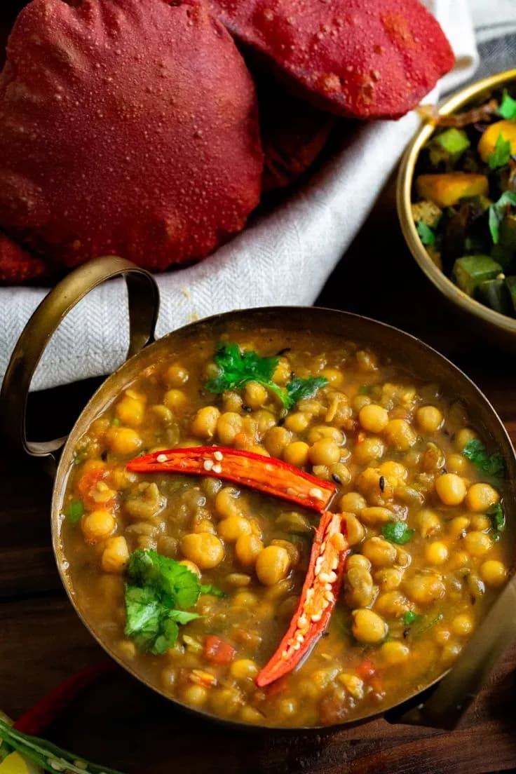 White Chana Classic (serves 8-10)